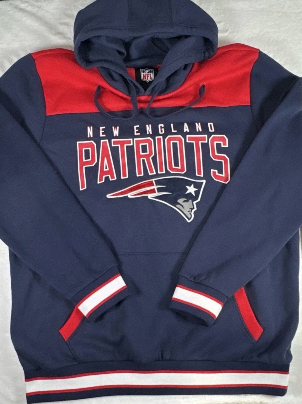 NFL New England Patriots Hoodie Men’s XL NWT Team Apparel Pullover Sweatshirt